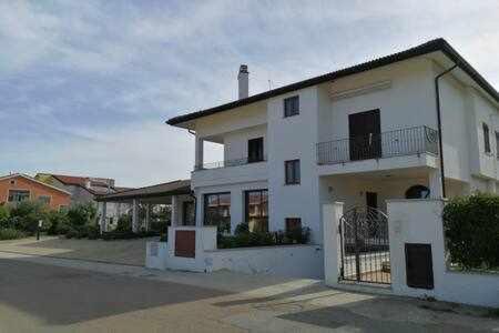 House White Apartments Àrbatax Εξωτερικό φωτογραφία